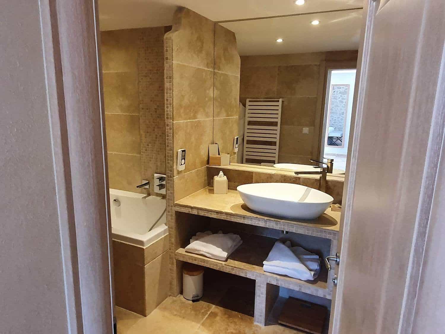 Hôtel Domaine Ribiera — chambre du Domaine Ribiera, vue jardin