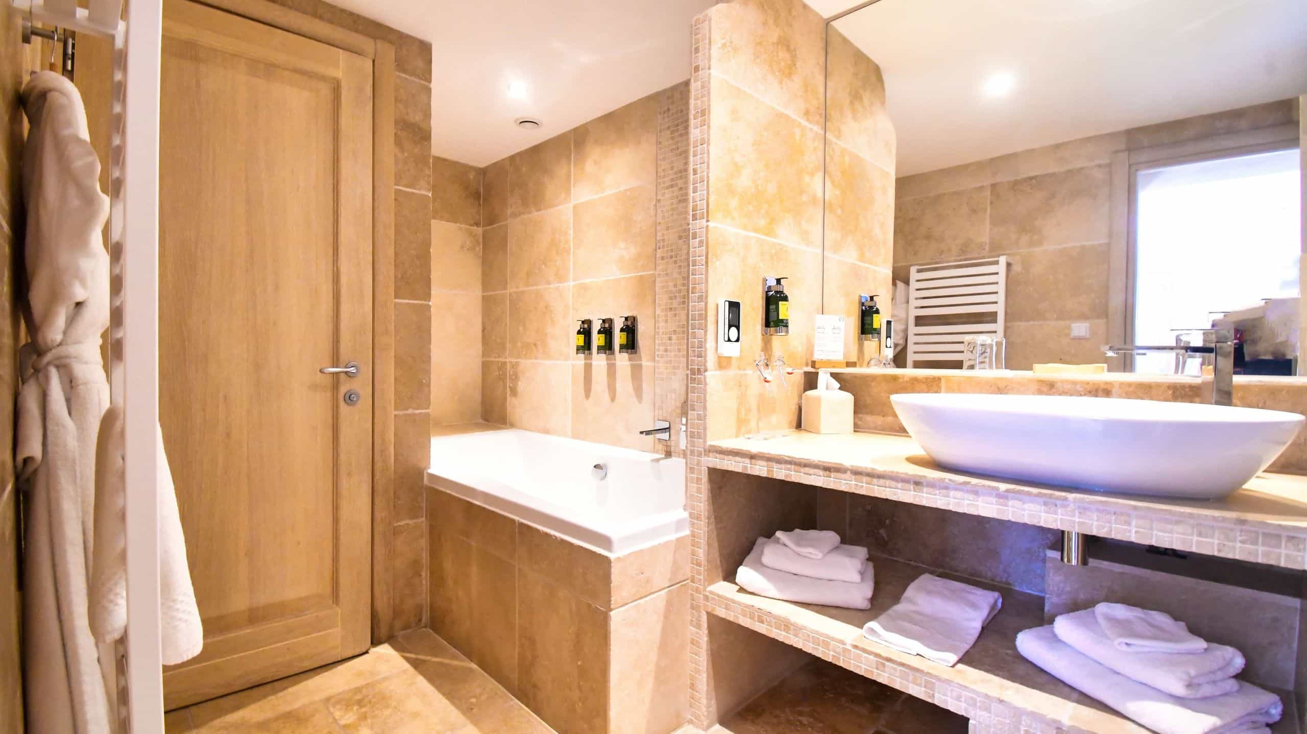 Hôtel Domaine Ribiera — chambre du Domaine Ribiera, vue jardin