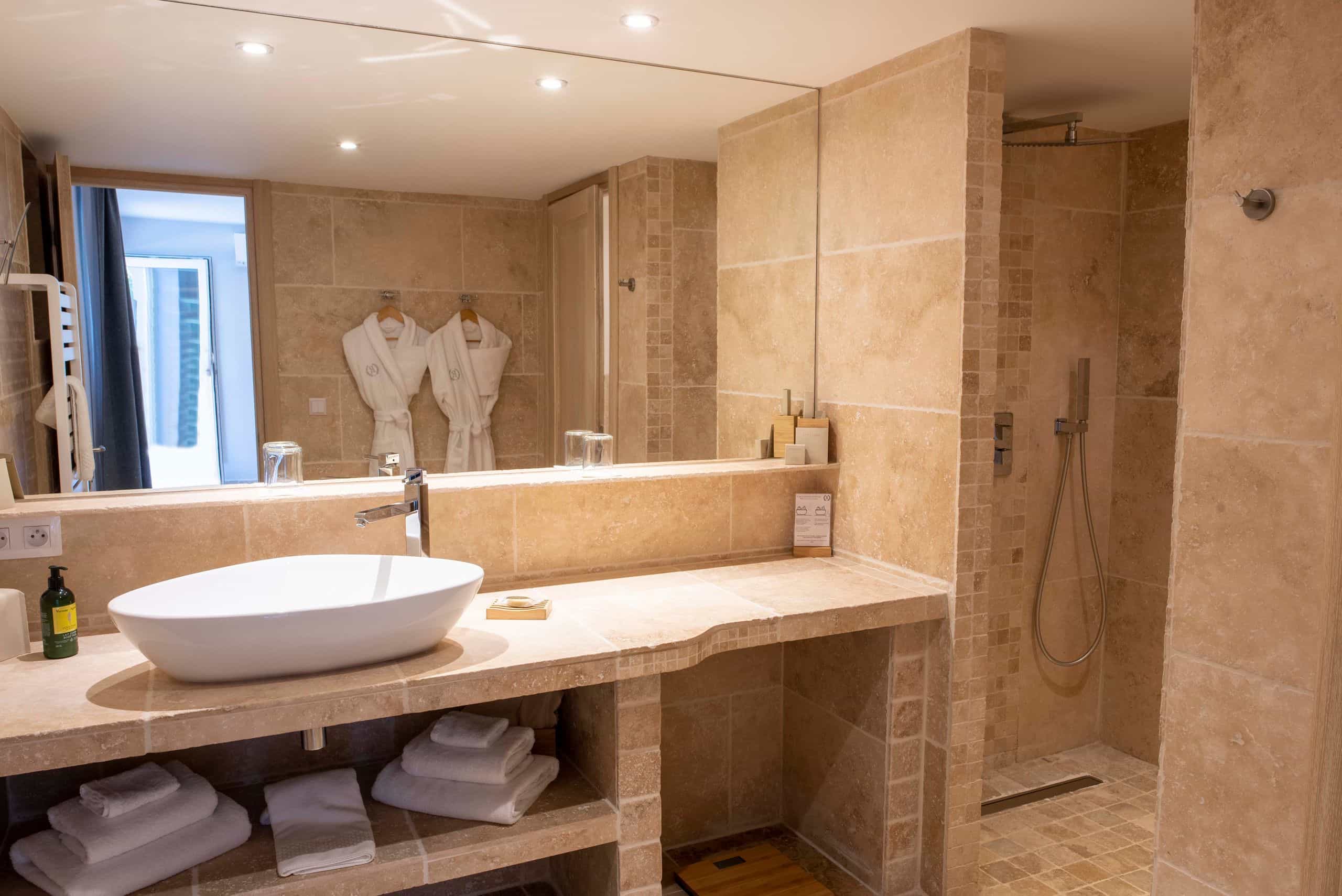 Hôtel Domaine Ribiera — chambre du Domaine Ribiera, vue jardin